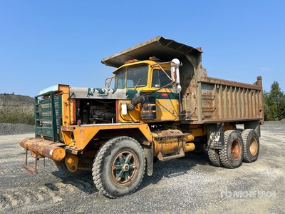 1981 Pacific P-150 6x4 Off-Highway Tipper Truck