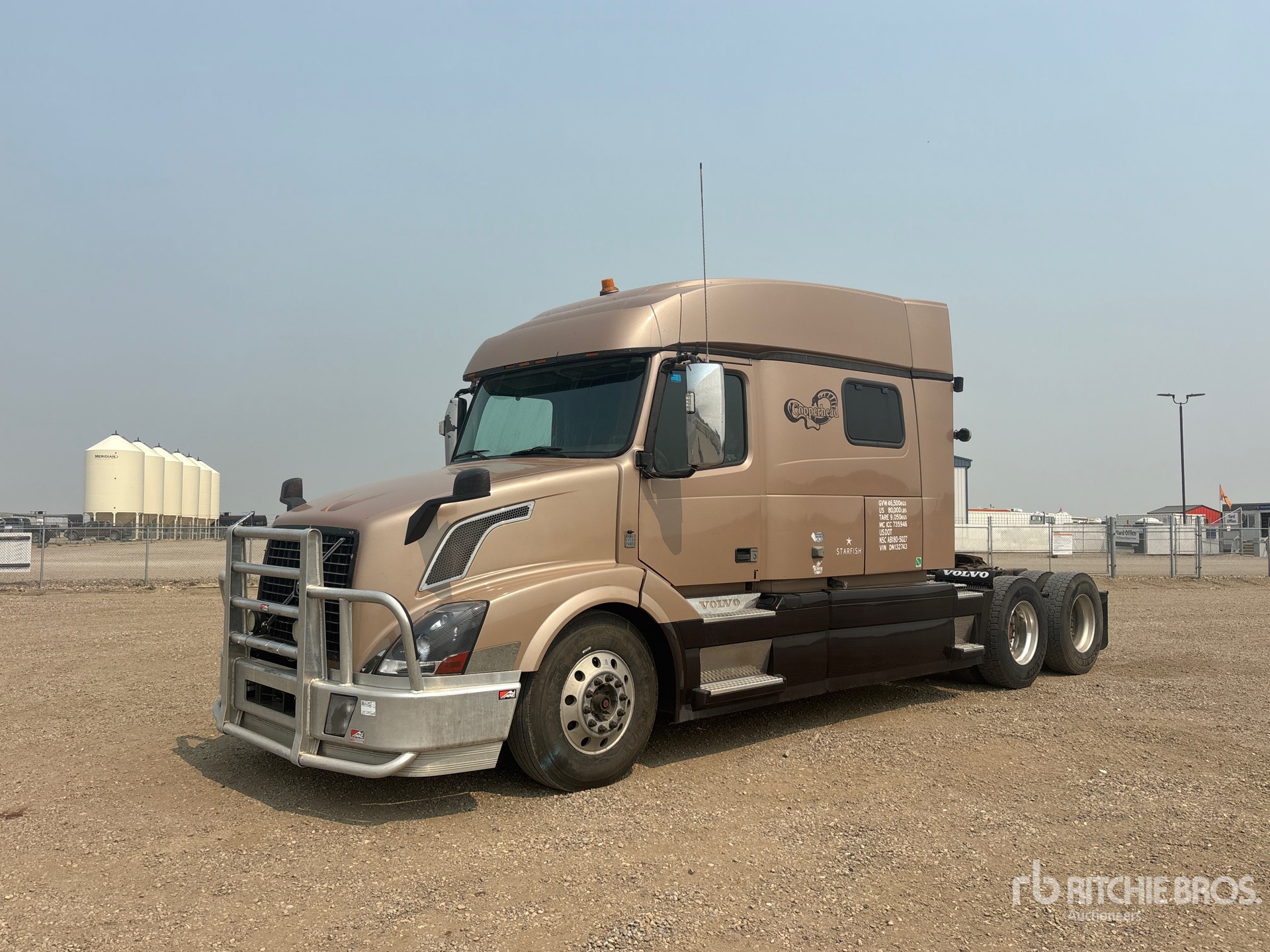2013 Volvo VNL64T 6x4 T/A Sleeper Truck Tractor