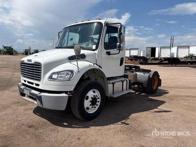 2014 Freightliner M2106 4x2 Ciągnik siodłowy z kabiną dzienną S/A