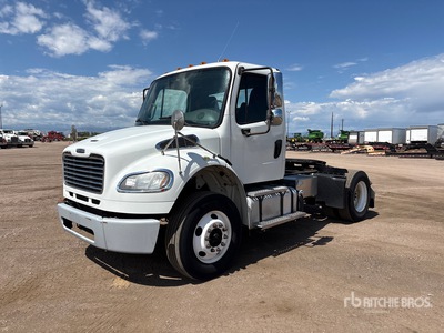 2014 Freightliner M2106 4x2 Ciągnik siodłowy z kabiną dzienną S/A