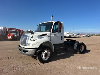 2009 International 4400 4x2 Tracteur routier
