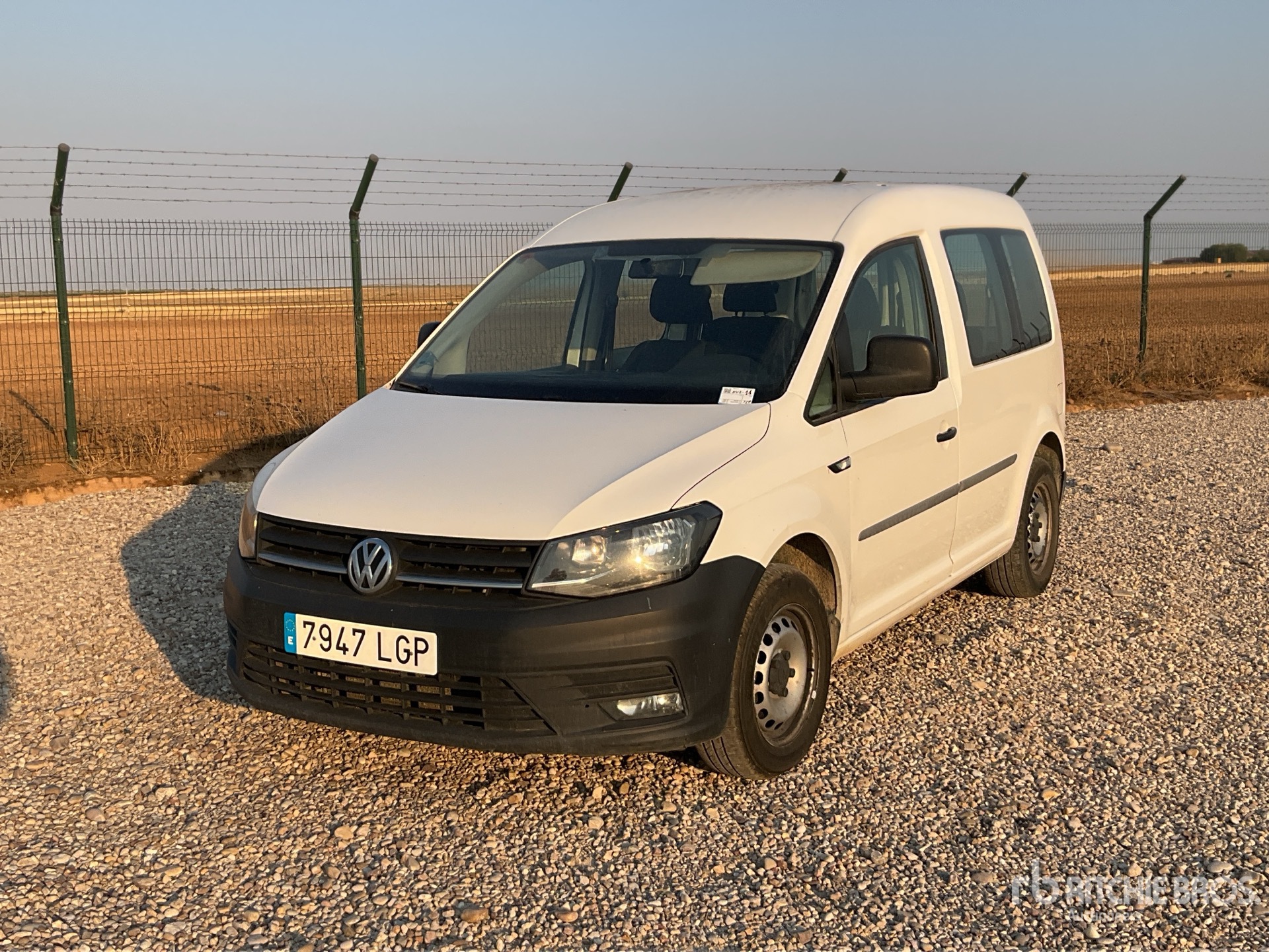 2020 Volkswagen Caddy فان نقل ركاب