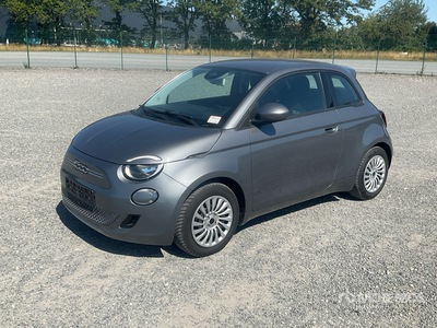 2022 Fiat 500e 23 KWh Action Electric سيارة