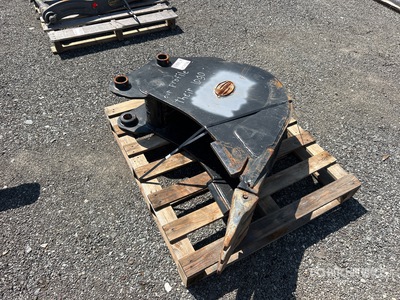12 in Digging Excavator Bucket - Fits Takeuchi TB290