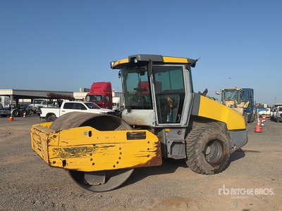 2014 Dynapac CA2500D Smooth Drum Compactor