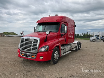 2016 Freightliner Cascadia 125 6x4 T/A Sleeper Truck Tractor (Inoperable)