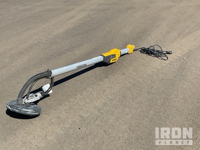 2021 Dewalt DWE7800 9" Dry Wall Sander