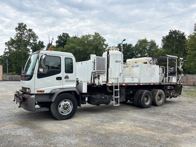 2006 GMC T8500 6x4 Extended Cab Paint Striping Truck