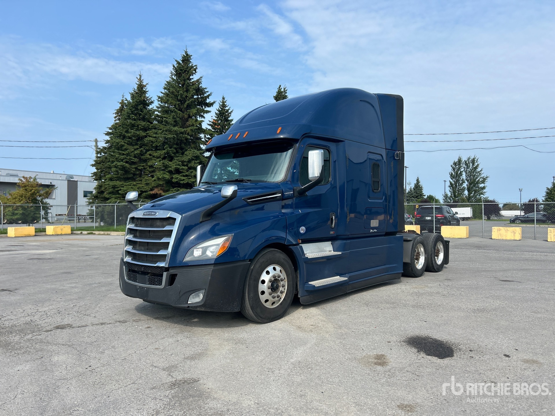 2021 Freightliner Cascadia 126 6x4 T/A Sleeper Truck Tractor