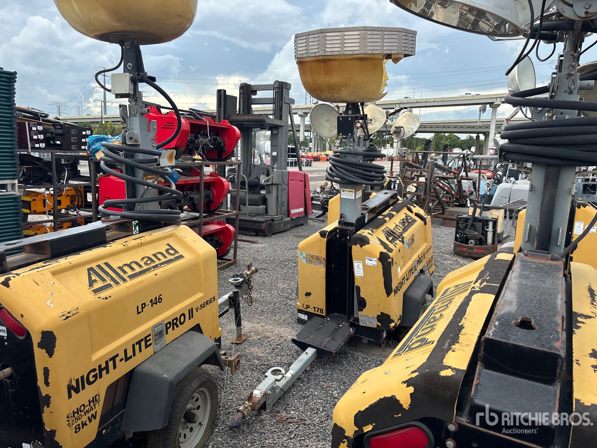 2014 Allmand LP-146 8 kW Light Tower
