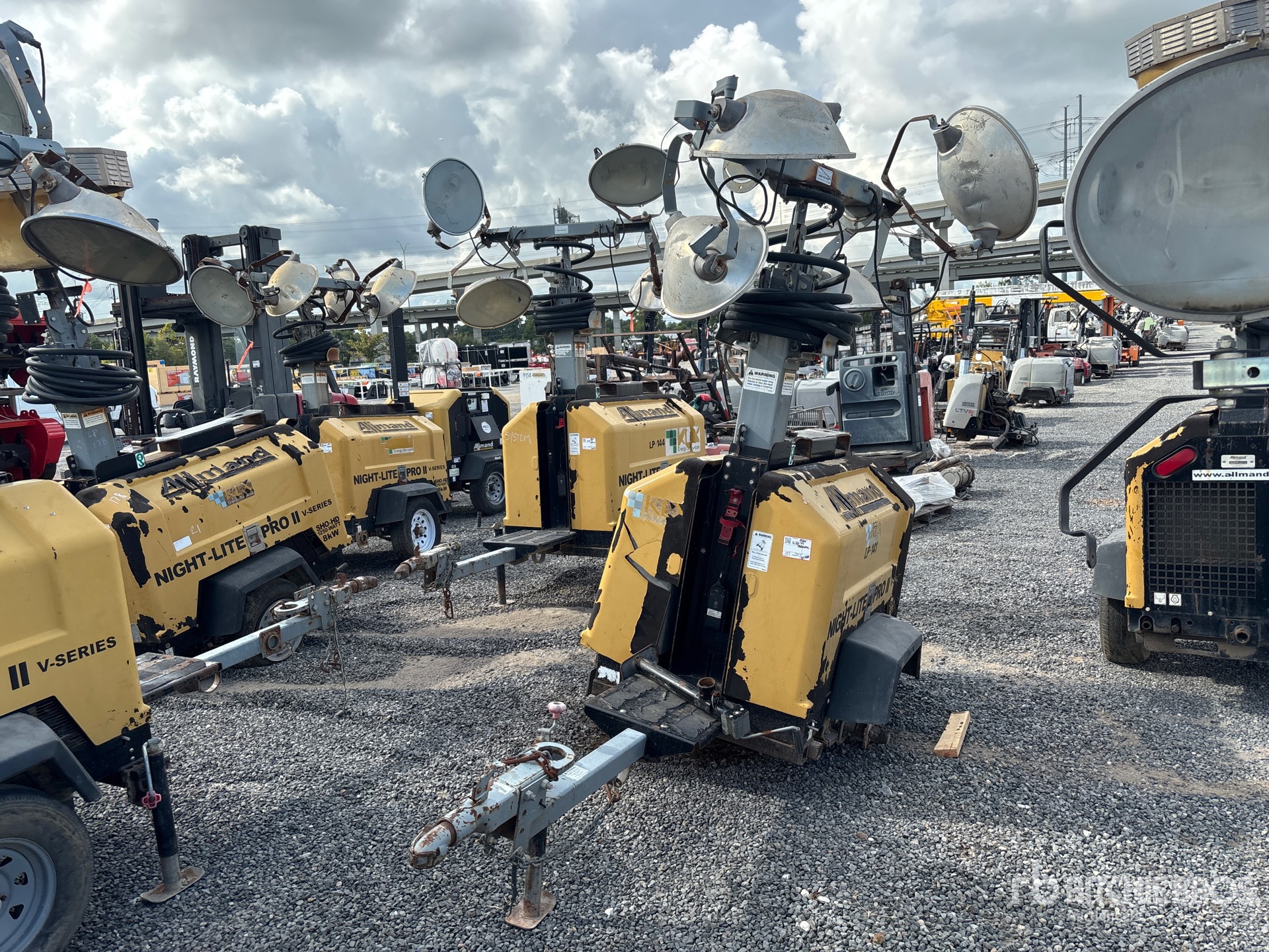 2014 Allmand Night-Lite Pro II 8 kW Light Tower