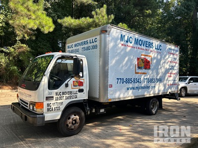 2005 GMC W4500 4x2 Furgoneta caja cerrada