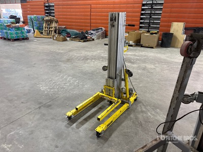 2020 Sumner Series 2400 Elevador vertical