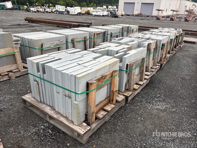 Quantity of (7) Pallets of Misc sized Bluestone Landscaping Paver Pierres