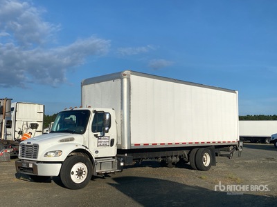 2017 Freightliner M2 106 4x2 Autocarro furgonato