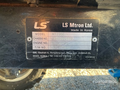 LS Mtron LL3302 4WD Tractor