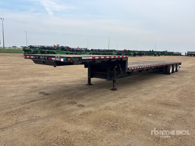 2009 Fontaine VDTT1 53 ft Tri/A Step Deck Trailer
