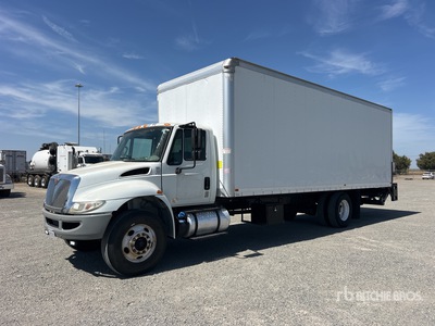 2018 International 4300 4x2 Gesloten vrachtwagen