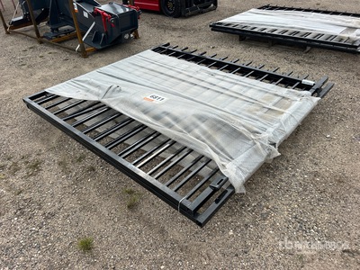 2026 SKLP SK-HLM14 14 ft x 7 ft Wrought Iron Bi-Parting Driveway Gate (Unused)