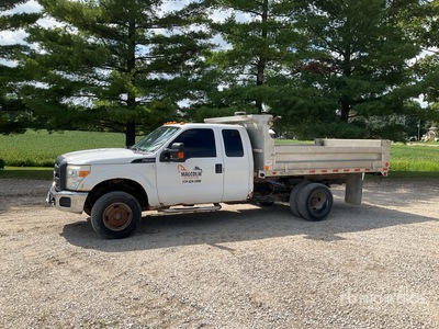 2012 Ford F-350 XL 4x4 Extended Cab Flatbed Truck