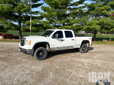 2010 GMC Sierra 2500 4x4 Crew Cab Pickup