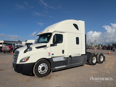 2019 Freightliner Cascadia 126 6x4 T/A Sleeper Truck Tractor