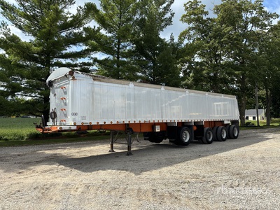 2013 Stargate 44 ft Quad/A Aluminum Tipping Trailer