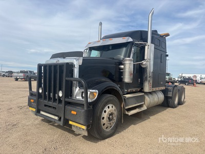 2007 International 9900i 6x4 T/A Sleeper Truck Tractor
