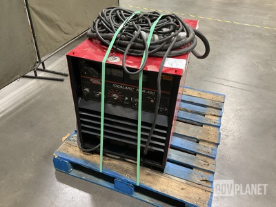 Lincoln Electric Ideal Arc R3R-400 Stick Welder