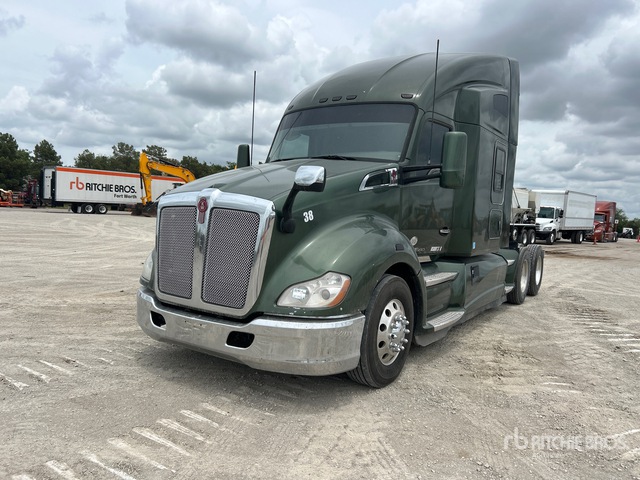 2017 Kenworth T680 6x4 T/A Sleeper Truck Tractor