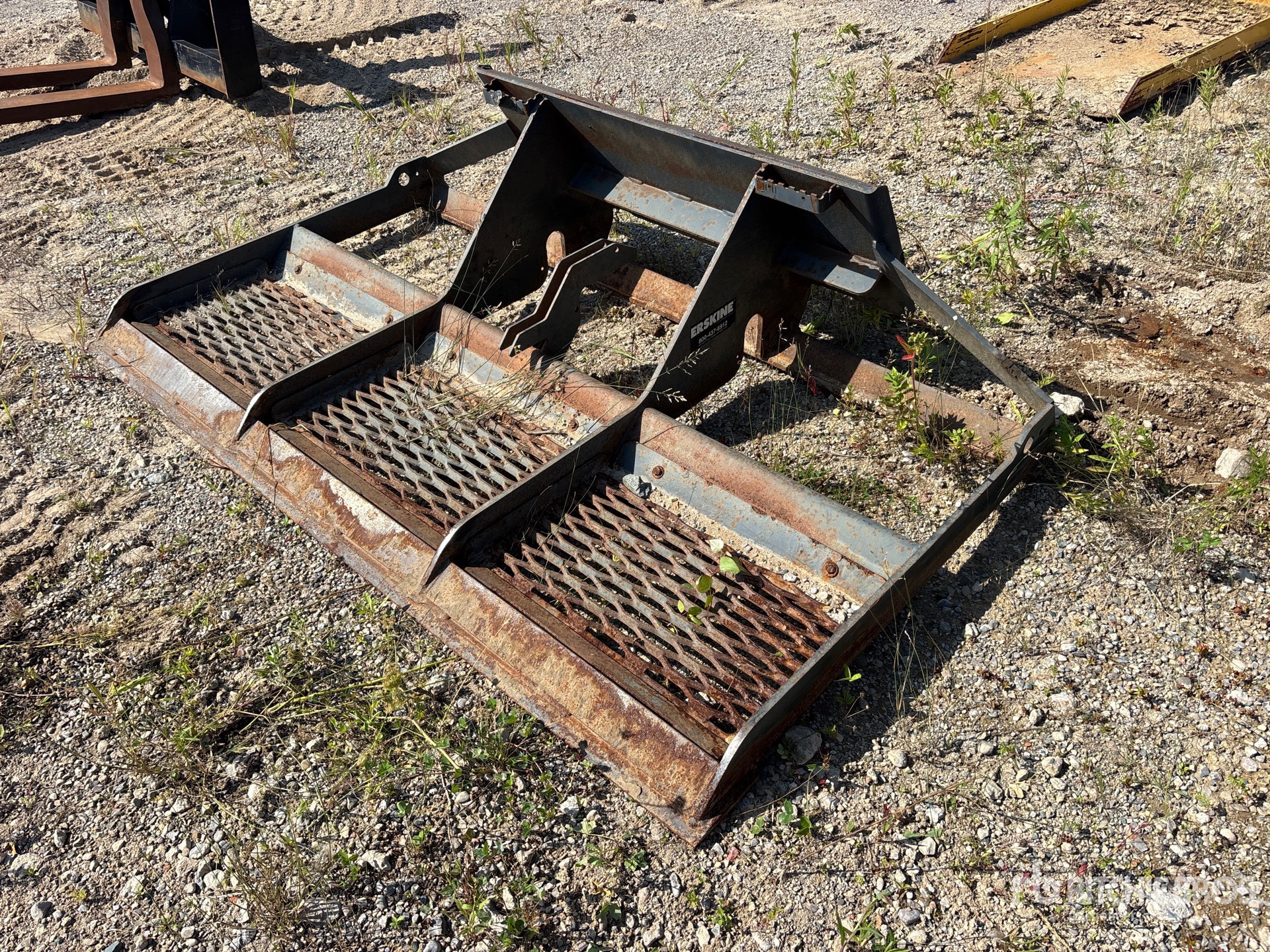 Erskine 77 in Skid Steer Landplane