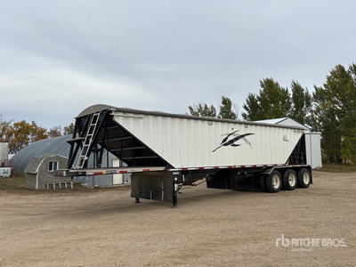 2016 Lode King 40 ft Tri/A Grain Trailer
