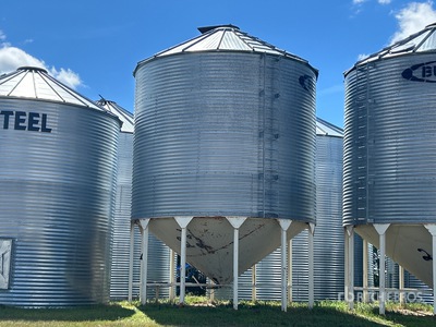 Butler +/- 3100 bu 4 Ring Hopper Contenedor de grano