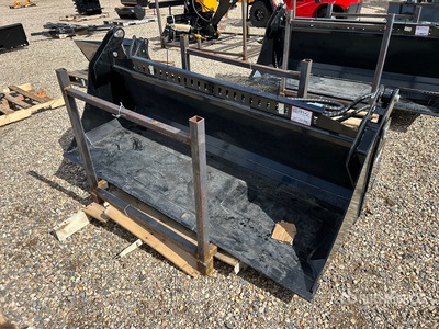 2026 GIYI GY-KH72 72 in 660 lb Multi-Purpose Skid Steer Bucket (Unused)
