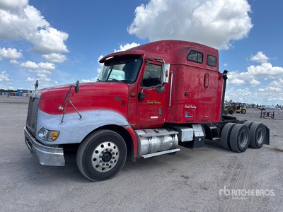 2001 International 9400i 6x4 T/A Sleeper Truck Tractor