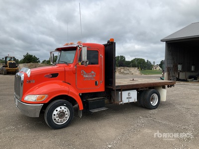 2014 Peterbilt PB330 4x2 Camion à Plateau