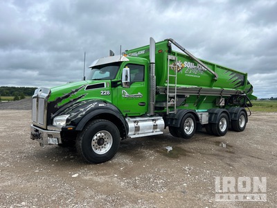 Soil-King Extreme XTR25HD on 2020 Kenworth T880 8x4 ストーンスリンガー