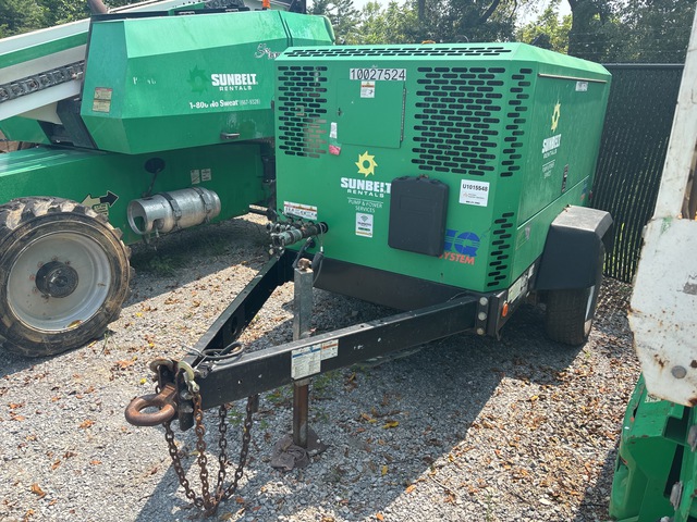 2018 Doosan HP375WCU-T4F 425 cfm Mobile Air Compressor (Inoperable)