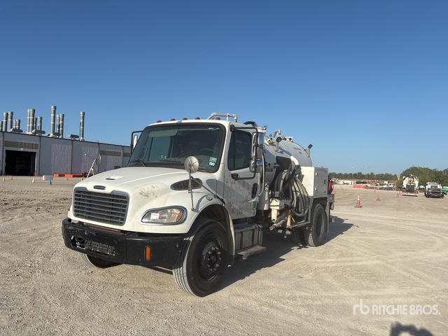 2016 Freightliner M2106 4x2 Vacuum Tanker Truck