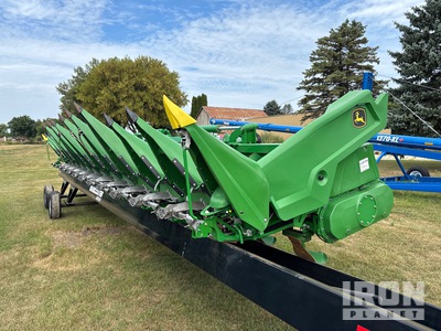 2024 John Deere C12F 12 Row 30 in Corn Maaikop