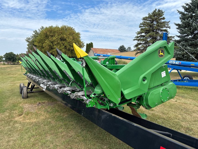 2024 John Deere C12F 12 Row 30 in Corn Combine Header 2024 John Deere C12F 12 Row 30 in Corn Combine Header