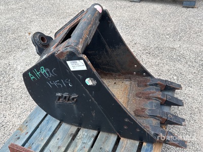 2020 Takeuchi 18 in Digging Excavator Bucket - Fits Takeuchi TB250