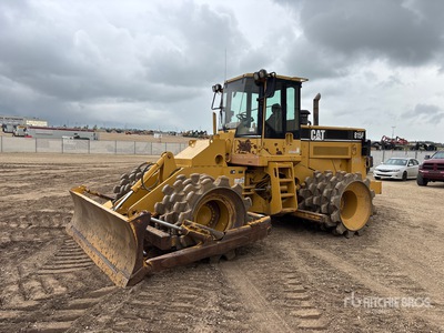 2006 Cat 815F Soil Compactor