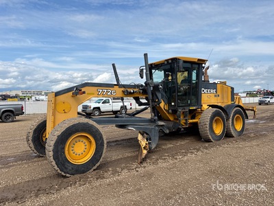 2011 John Deere 772G AWD Motor Grader