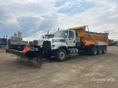 2023 Freightliner 114SD 8x6 Camion chasse-neige