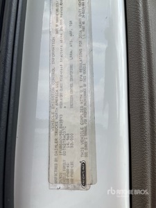 2016 Freightliner Cascadia 113 4x2 S/A Day Cab Truck Tractor