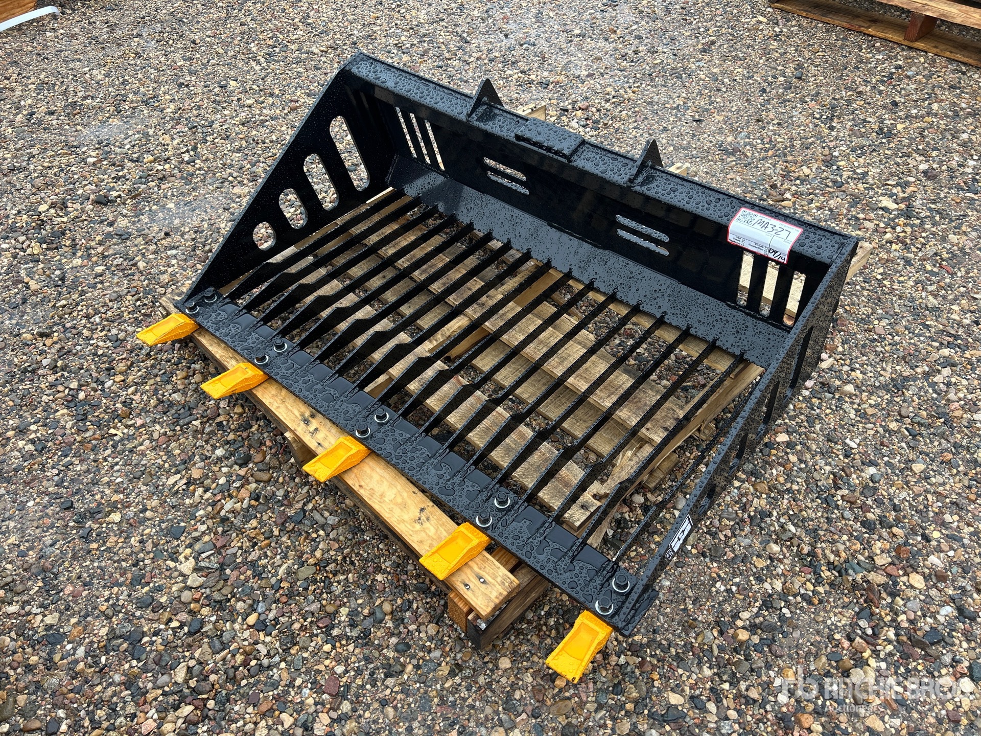 2026 GIYI GY-RB44 44 in Rock Mini Skid Steer Bucket (Unused)
