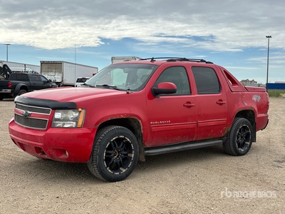 2011 Chevrolet Avalanche LT 4x4 Crew Cab Pickup