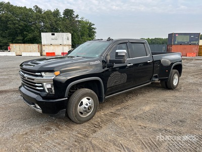 2021 Chevrolet Silverado 3500HD 4x4 Crew Cab بيك اب