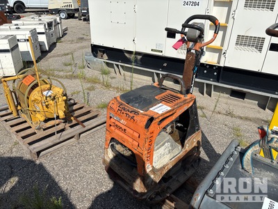 Mikasa MVH-408GH Reversible walk behind Vibratory Plate Compactor